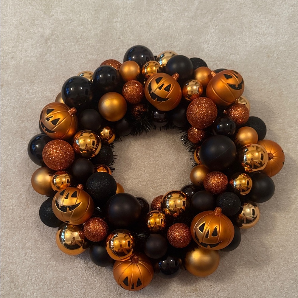 Halloween Pumpkin Wreath - Black and Orange